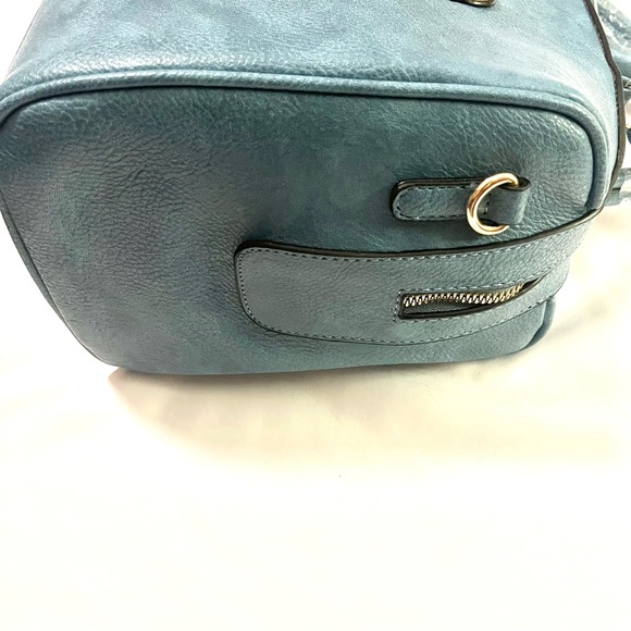 Winking Bear Crossbody and Wristlet Wallet 3 Piece Bundle - New - Picture 7 of 16